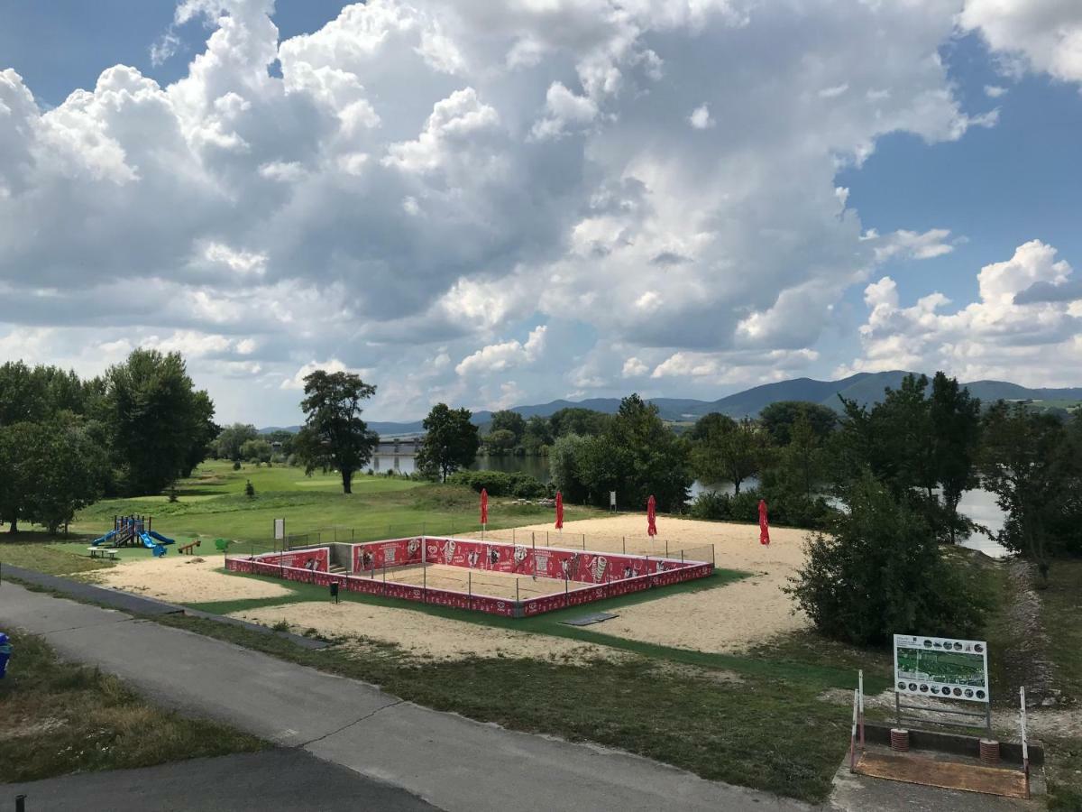 Greenbay Golf Apartments Trenčín 外观 照片